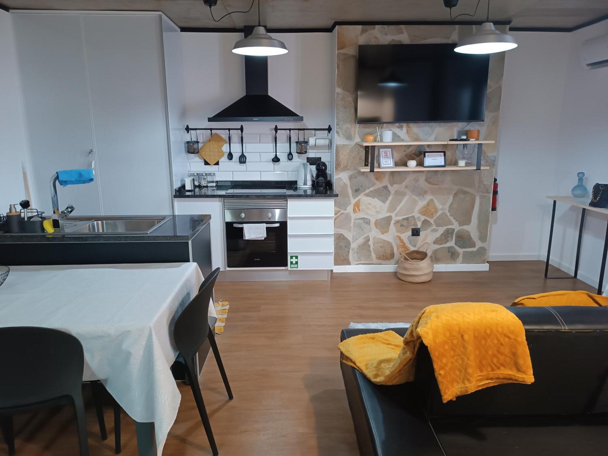 Kings B&B Eiras Caniço Eksteriør bilde